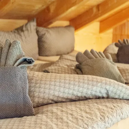 Apartmán Farmhouse In Tobadill With Mountain Views, Cleaning Included *