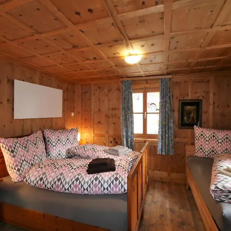Farmhouse In Tobadill With Mountain Views, Cleaning Included アパート *